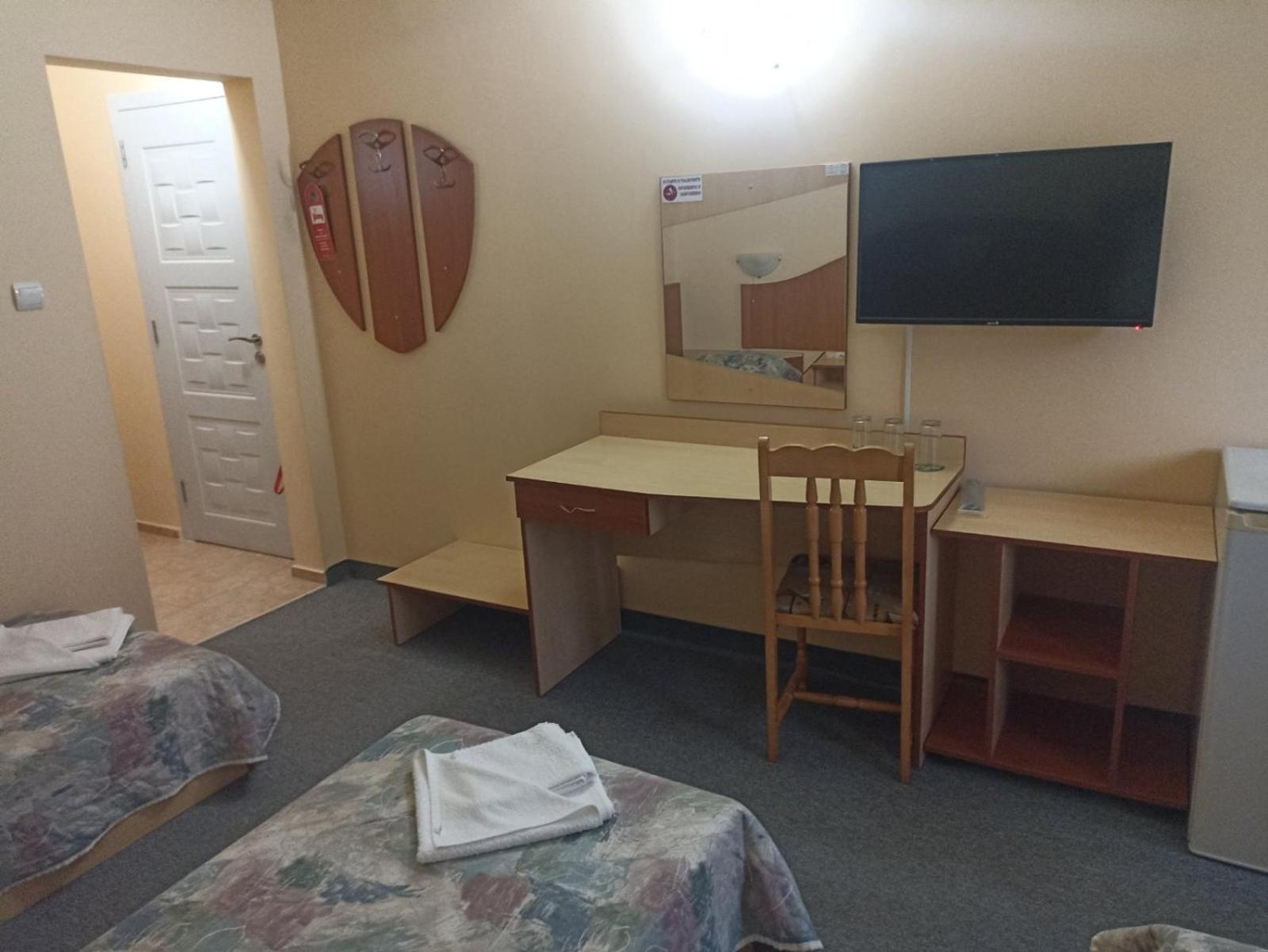 רבדה Krasi Hotel מראה חיצוני תמונה