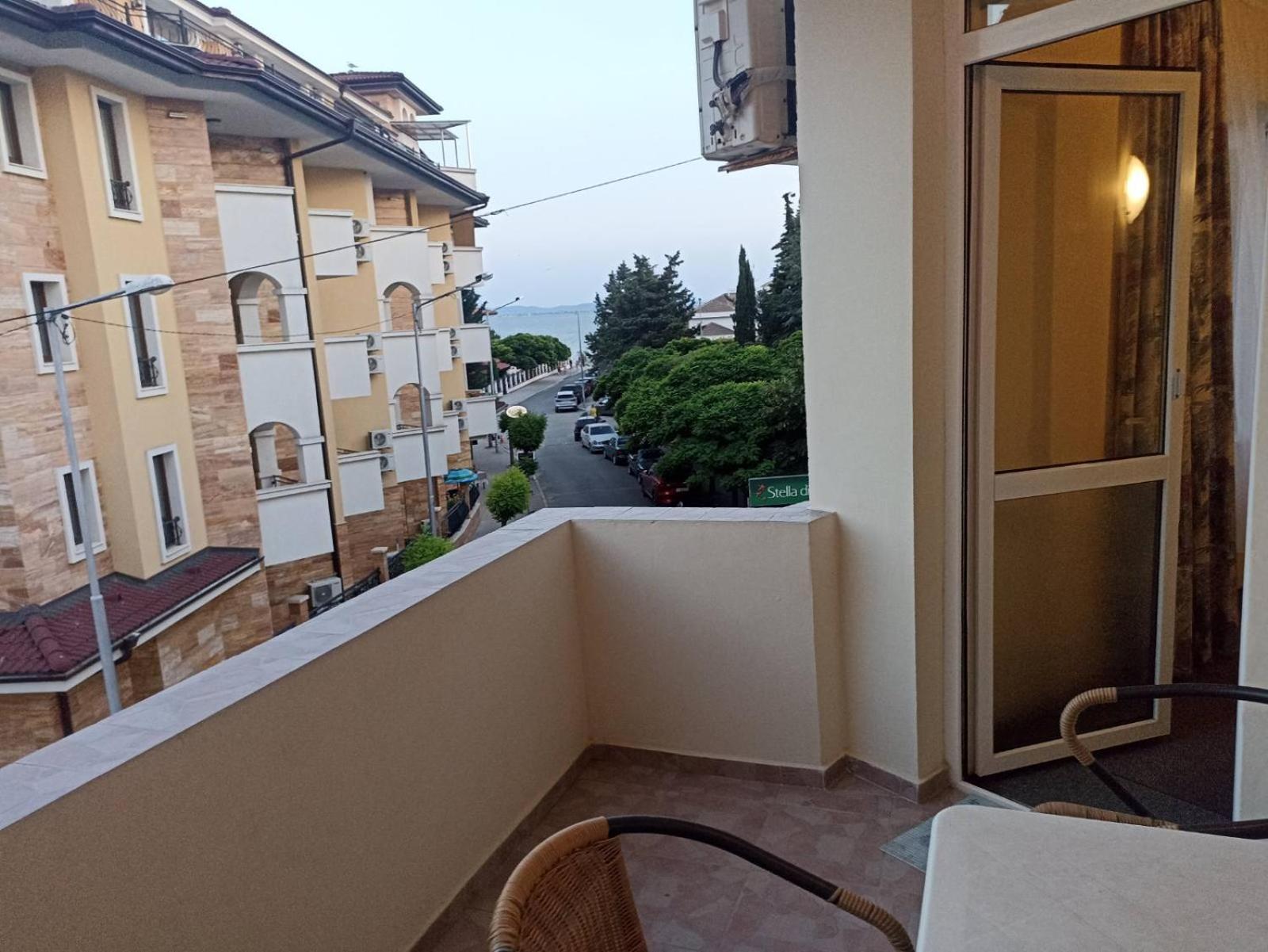 רבדה Krasi Hotel מראה חיצוני תמונה