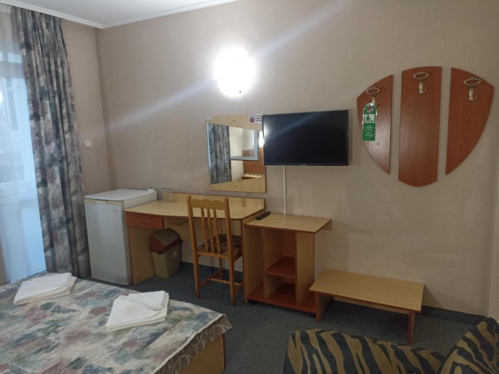 רבדה Krasi Hotel מראה חיצוני תמונה