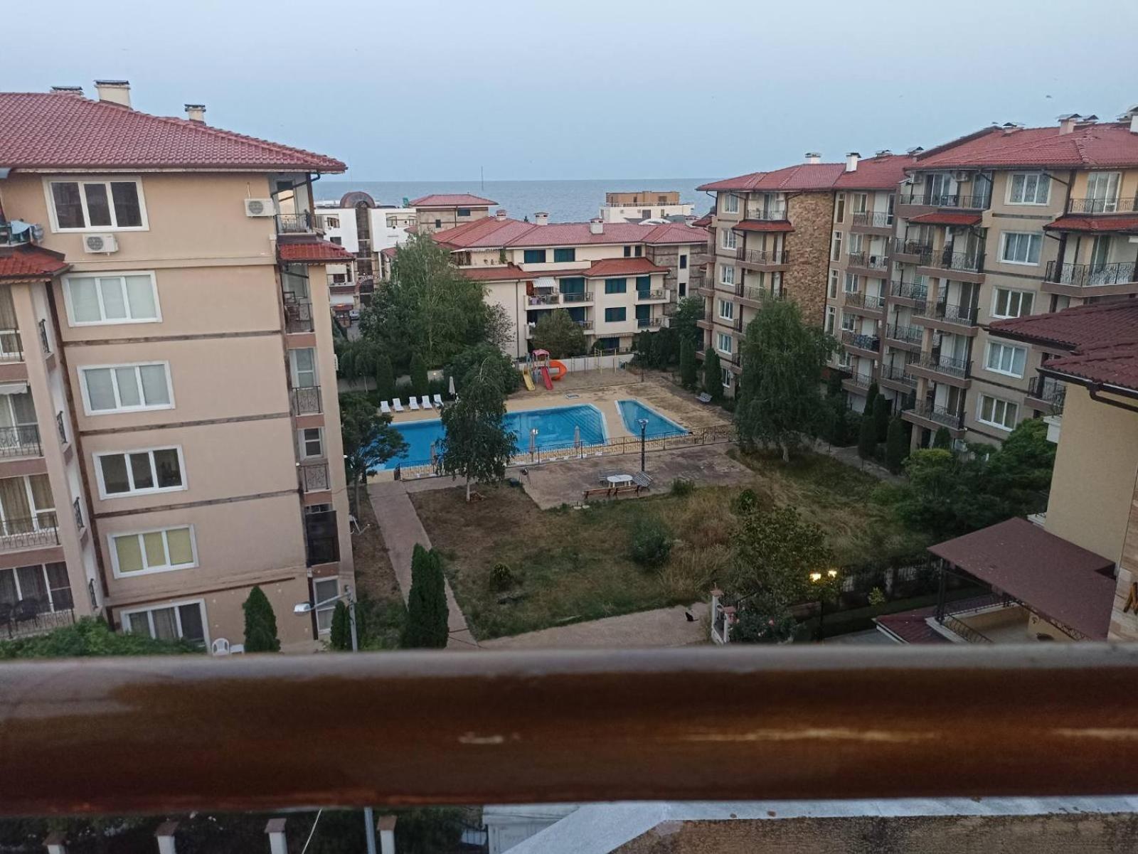 רבדה Krasi Hotel מראה חיצוני תמונה
