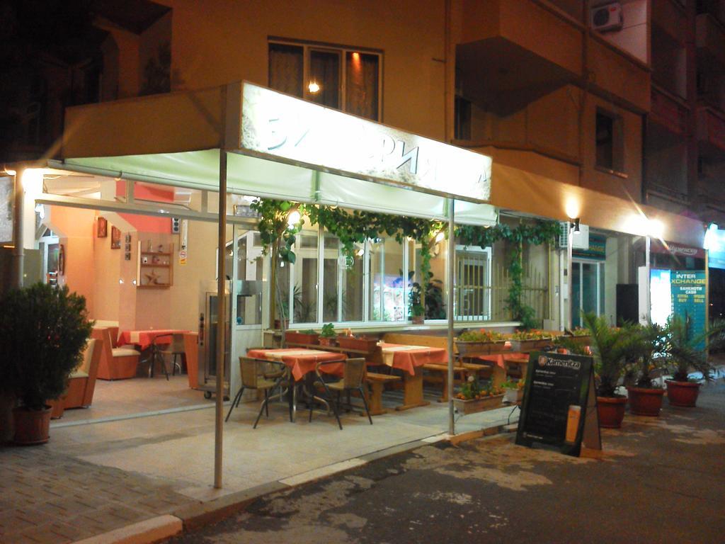 רבדה Krasi Hotel מראה חיצוני תמונה