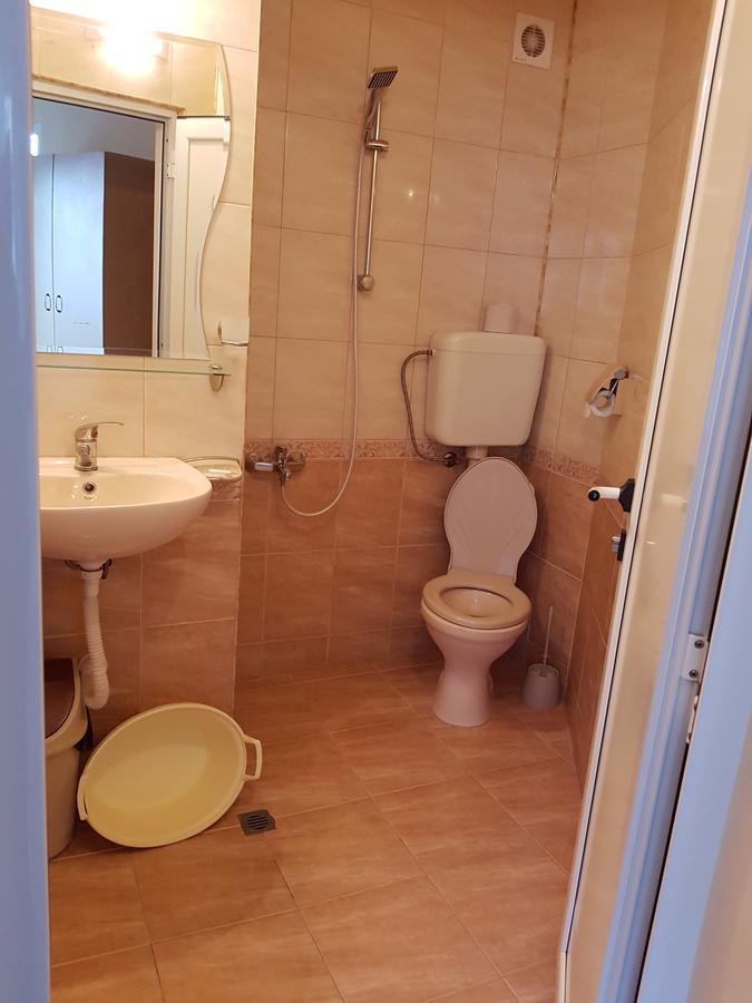 רבדה Krasi Hotel מראה חיצוני תמונה